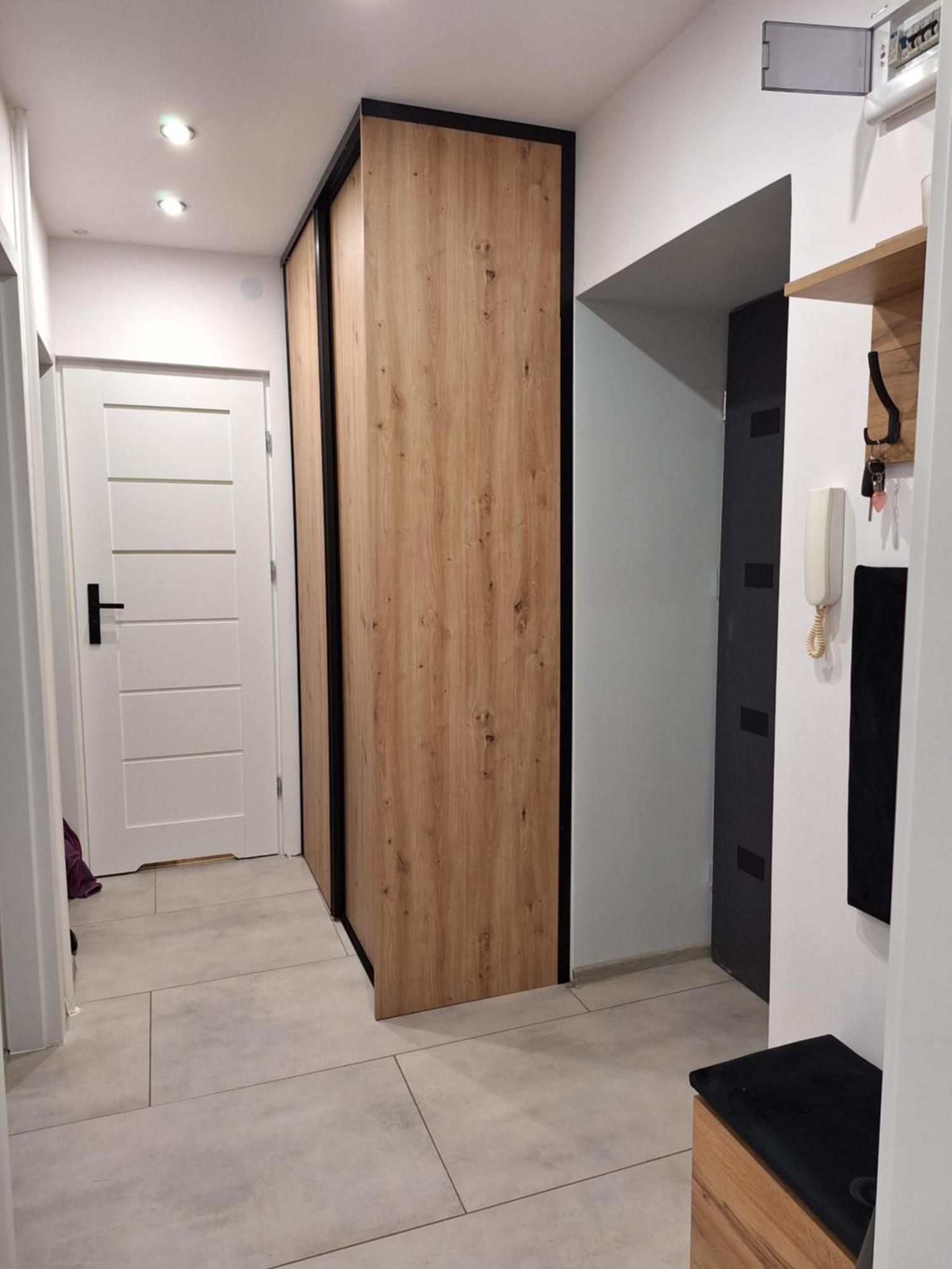 Apartament Z Jacuzzi W Centrum Katowic คาโตวีตเซ ภายนอก รูปภาพ