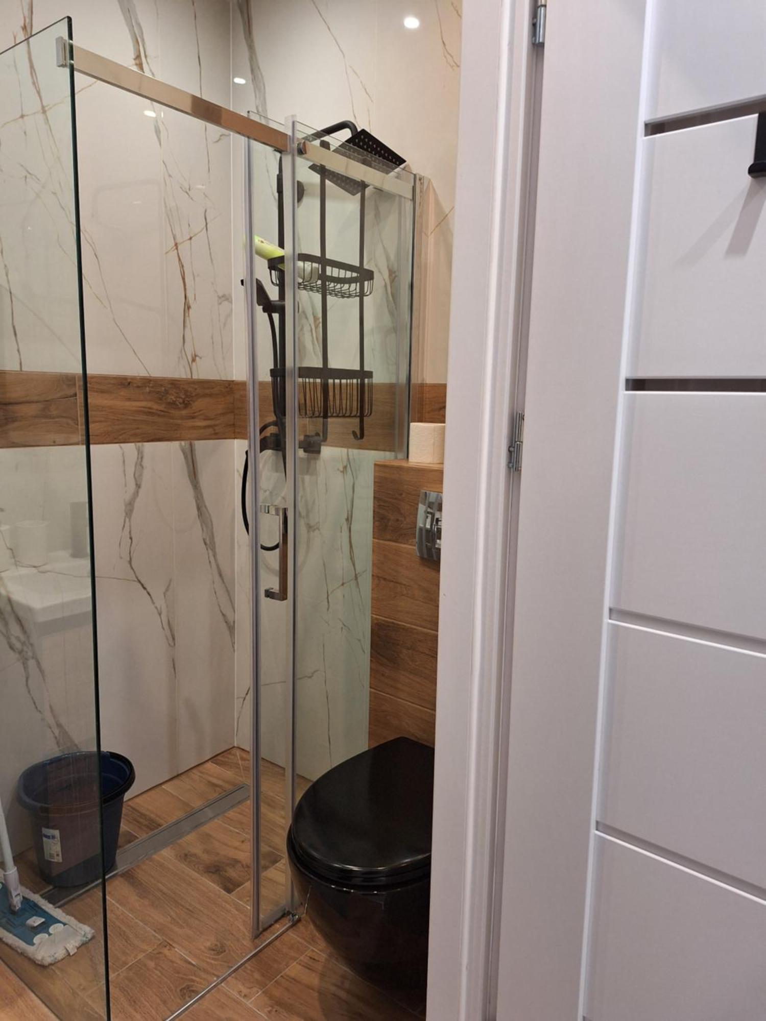Apartament Z Jacuzzi W Centrum Katowic คาโตวีตเซ ภายนอก รูปภาพ